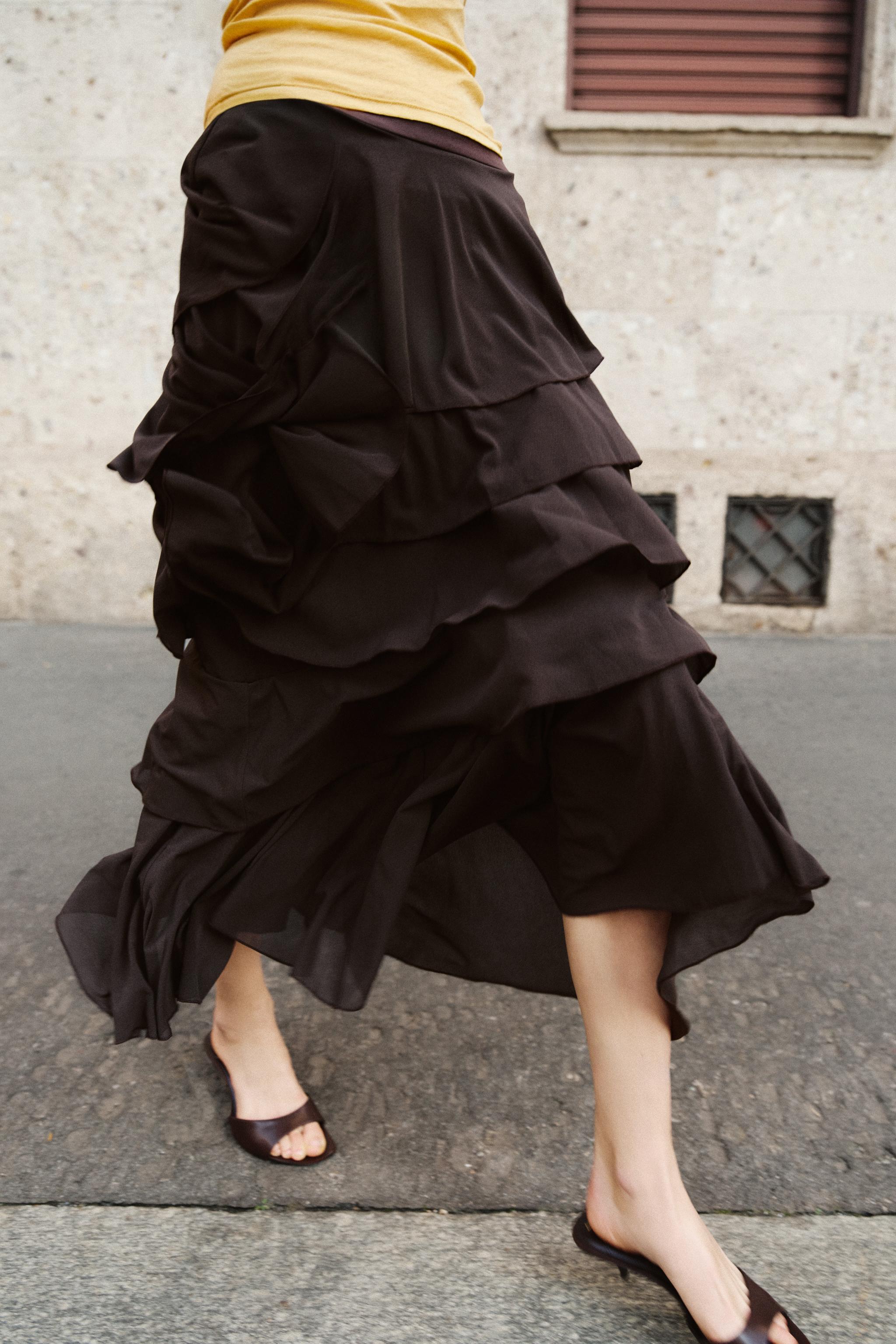 RUFFLED MIDI SKIRT